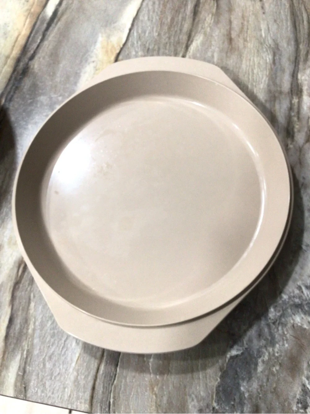 Vintage Anchor Hocking Microware Bundt Cake Pan Lid Beige USA PM459 PM480